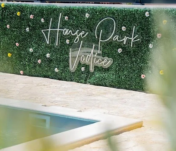 House Park ヴィラ *